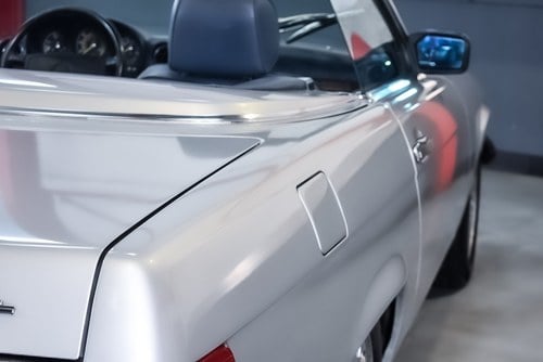 NO RESERVE - 1988 Mercedes-Benz 560 SL LHD (R107) En venta (imagen 71 de 88)