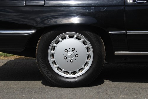 1989 Mercedes-Benz 300SL (R107) For Sale (picture 103 of 132)