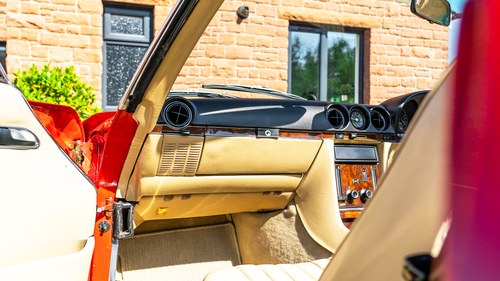 1989 Mercedes-Benz 300SL (R107) In vendita (immagine 27 di 127)