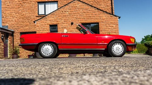 1989 Mercedes-Benz 300SL (R107) In vendita (immagine 10 di 127)