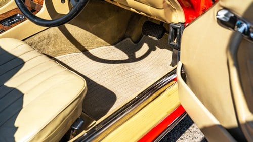 1989 Mercedes-Benz 300SL (R107) In vendita (immagine 31 di 127)