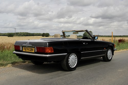 1989 Mercedes-Benz 300SL (R107) For Sale (picture 6 of 132)