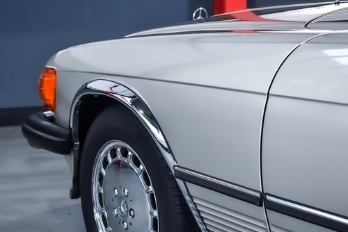 NO RESERVE - 1989 Mercedes-Benz 560SL (R107) à vendre (picture 84 of 125)