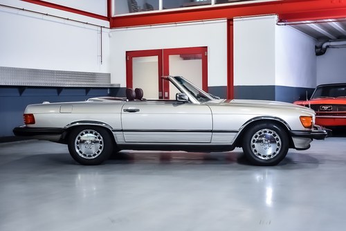NO RESERVE - 1989 Mercedes-Benz 560SL (R107) à vendre (picture 10 of 125)