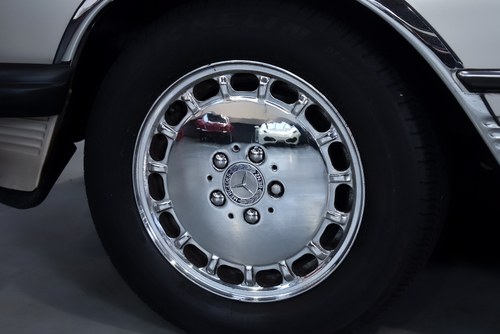 NO RESERVE - 1989 Mercedes-Benz 560SL (R107) à vendre (picture 81 of 125)