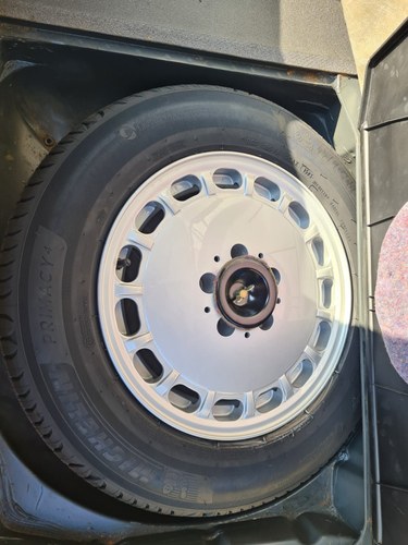 1989 Mercedes-Benz 300SL (R107) zum Verkauf (Bild 40 von 102)