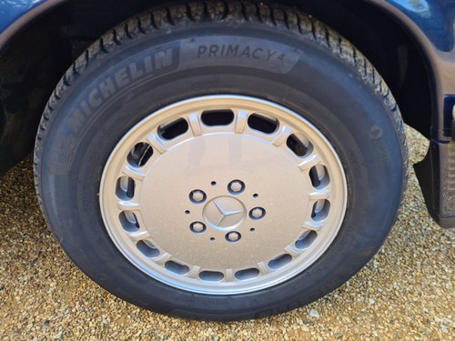 1989 Mercedes-Benz 300SL (R107) zum Verkauf (Bild 10 von 102)