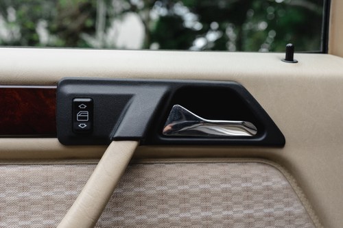 NO RESERVE - 1990 Mercedes-Benz 300 E (W124) En venta (imagen 97 de 200)