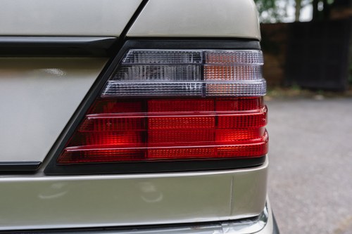 NO RESERVE - 1990 Mercedes-Benz 300 E (W124) En venta (imagen 120 de 200)