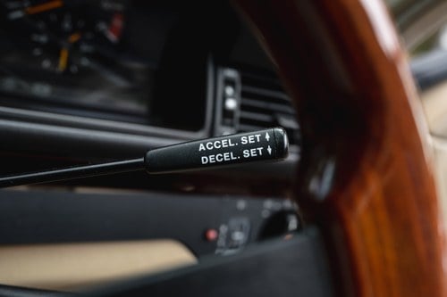 NO RESERVE - 1990 Mercedes-Benz 300 E (W124) En venta (imagen 47 de 200)