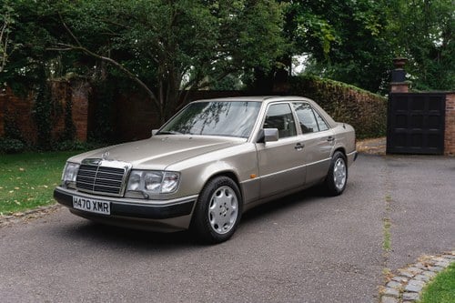 NO RESERVE - 1990 Mercedes-Benz 300 E (W124) En venta (imagen 3 de 200)