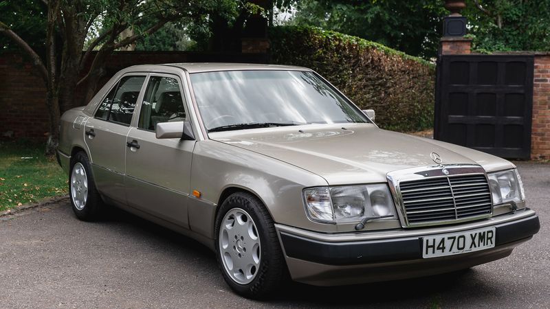 NO RESERVE - 1990 Mercedes-Benz 300 E (W124) For Sale (picture 1 of 200)