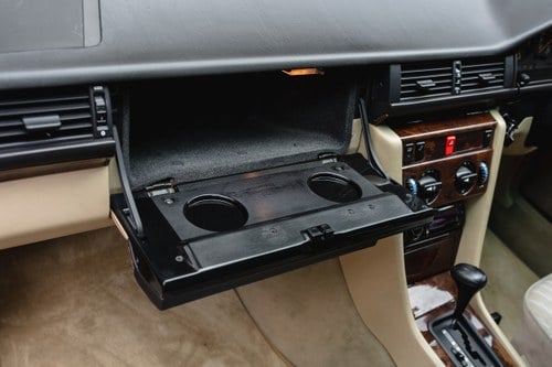 NO RESERVE - 1990 Mercedes-Benz 300 E (W124) En venta (imagen 87 de 200)