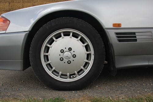 1991 Mercedes-Benz 500SL (R129) à vendre (picture 17 of 172)