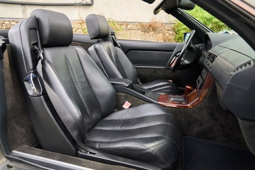 1991 Mercedes-Benz 500SL R129 LHD ex-Japan For Sale (picture 34 of 160)