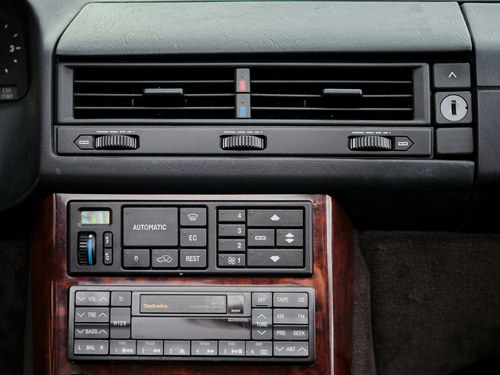 1991 Mercedes-Benz 500SL R129 LHD ex-Japan For Sale (picture 75 of 160)