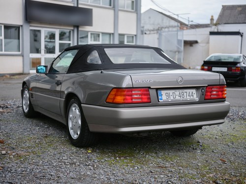 1991 Mercedes-Benz 500SL R129 LHD ex-Japan For Sale (picture 28 of 160)