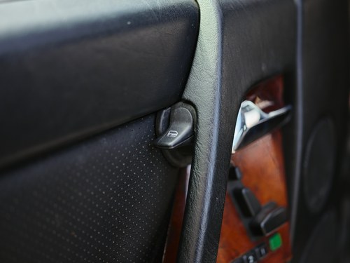 1991 Mercedes-Benz 500SL R129 LHD ex-Japan For Sale (picture 49 of 160)