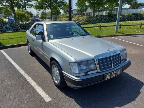 1993 Mercedes-Benz 320 CE C124 zum Verkauf (Bild 12 von 33)