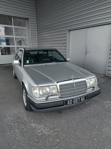 1993 Mercedes-Benz 320 CE C124 zum Verkauf (Bild 13 von 33)