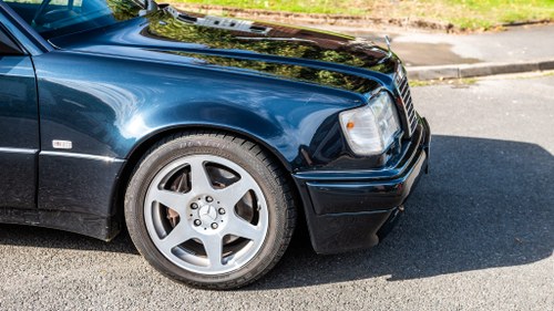 1994 Mercedes-Benz 500 E Limited LHD For Sale (picture 87 of 137)