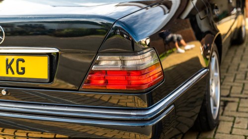 1994 Mercedes-Benz 500 E Limited LHD For Sale (picture 71 of 137)