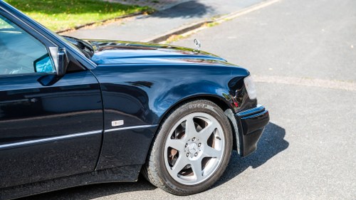 1994 Mercedes-Benz 500 E Limited LHD For Sale (picture 81 of 137)