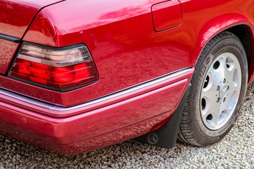 1994 Mercedes-Benz W124 E220 For Sale (picture 64 of 98)