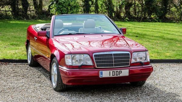 W124 Red Convertible 1994 Mercedes-Benz W124 E220 For Sale By Auction