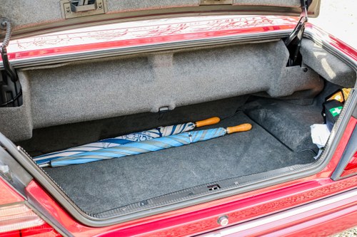 1994 Mercedes-Benz W124 E220 For Sale (picture 39 of 98)