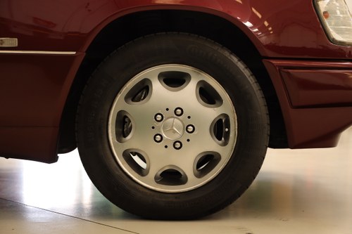 1995 Mercedes-Benz E320 Estate (T124) Auto zum Verkauf (Bild 13 von 94)