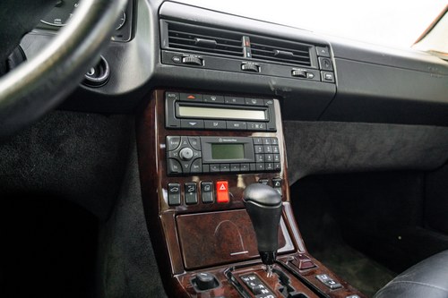 2000 Mercedes-Benz 500 SL (R129) 14,104 miles from new In vendita (immagine 27 di 92)
