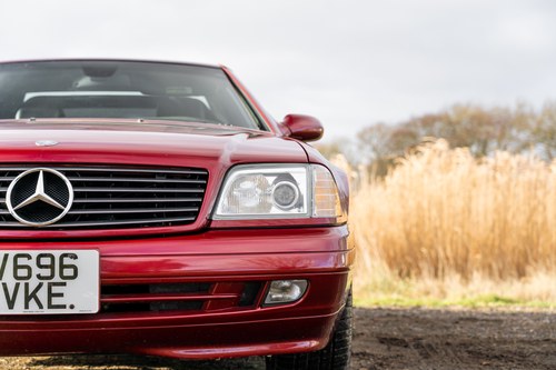 2000 Mercedes-Benz 500 SL (R129) 14,104 miles from new In vendita (immagine 55 di 92)