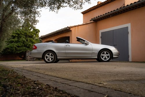 2003 Mercedes-Benz 320 CLK Cabriolet For Sale (picture 17 of 116)