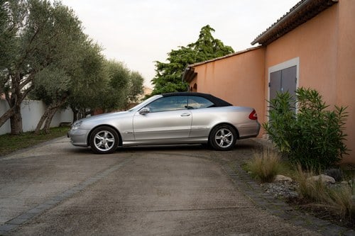 2003 Mercedes-Benz 320 CLK Cabriolet For Sale (picture 9 of 116)
