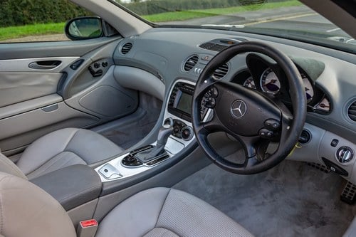 2003 Mercedes-Benz SL55 AMG V8 For Sale (picture 71 of 210)