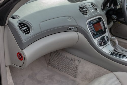 2003 Mercedes-Benz SL55 AMG V8 For Sale (picture 109 of 210)