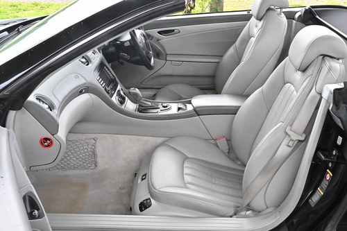 2004 Mercedes-Benz SL55 AMG R230 En venta (imagen 46 de 291)