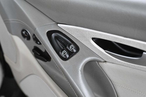 2004 Mercedes-Benz SL55 AMG R230 En venta (imagen 85 de 291)