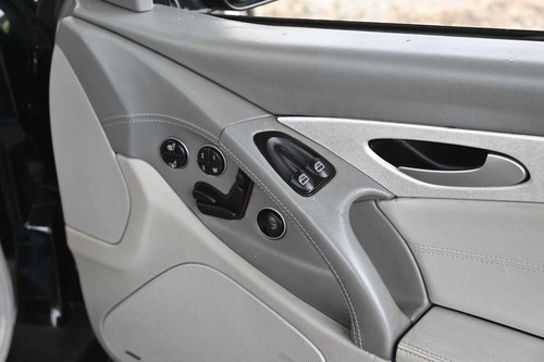 2004 Mercedes-Benz SL55 AMG R230 En venta (imagen 84 de 291)