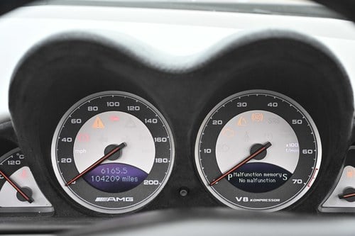 2004 Mercedes-Benz SL55 AMG R230 En venta (imagen 95 de 291)