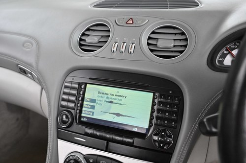 2004 Mercedes-Benz SL55 AMG R230 En venta (imagen 60 de 291)