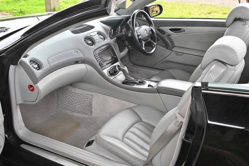 2004 Mercedes-Benz SL55 AMG R230 En venta (imagen 45 de 291)