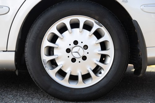 2004 Mercedes-Benz E320 Elegance Estate For Sale (picture 17 of 223)