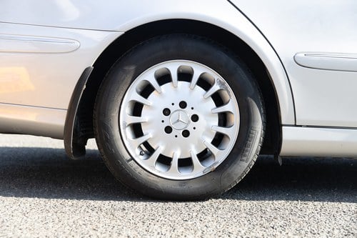 2004 Mercedes-Benz E320 Elegance Estate For Sale (picture 101 of 223)