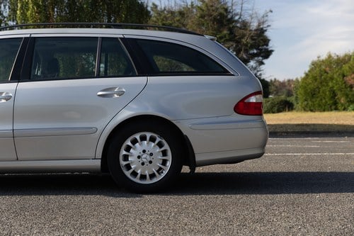2004 Mercedes-Benz E320 Elegance Estate For Sale (picture 145 of 223)
