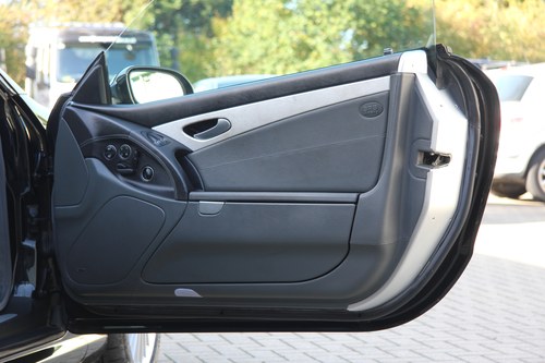 2004 Mercedes-Benz SL55 AMG In vendita (immagine 17 di 90)