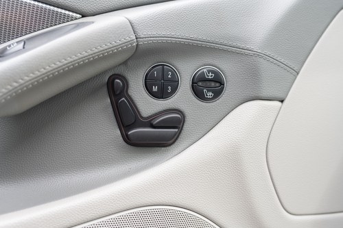 2005 Mercedes-Benz SL350 (R230) En venta (imagen 124 de 206)