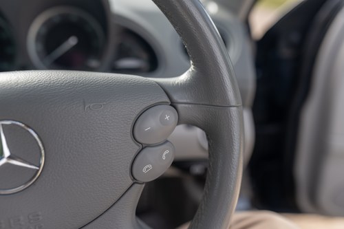 2005 Mercedes-Benz SL350 (R230) En venta (imagen 71 de 206)