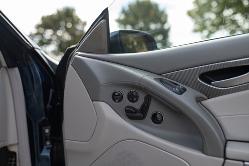 2005 Mercedes-Benz SL350 (R230) En venta (imagen 115 de 206)